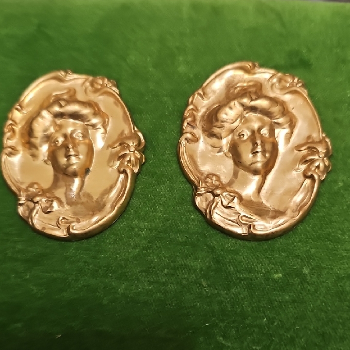 Art Nouveau Gold Tone Madame Portrait
